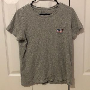 Women’s Vineyard Vines tee